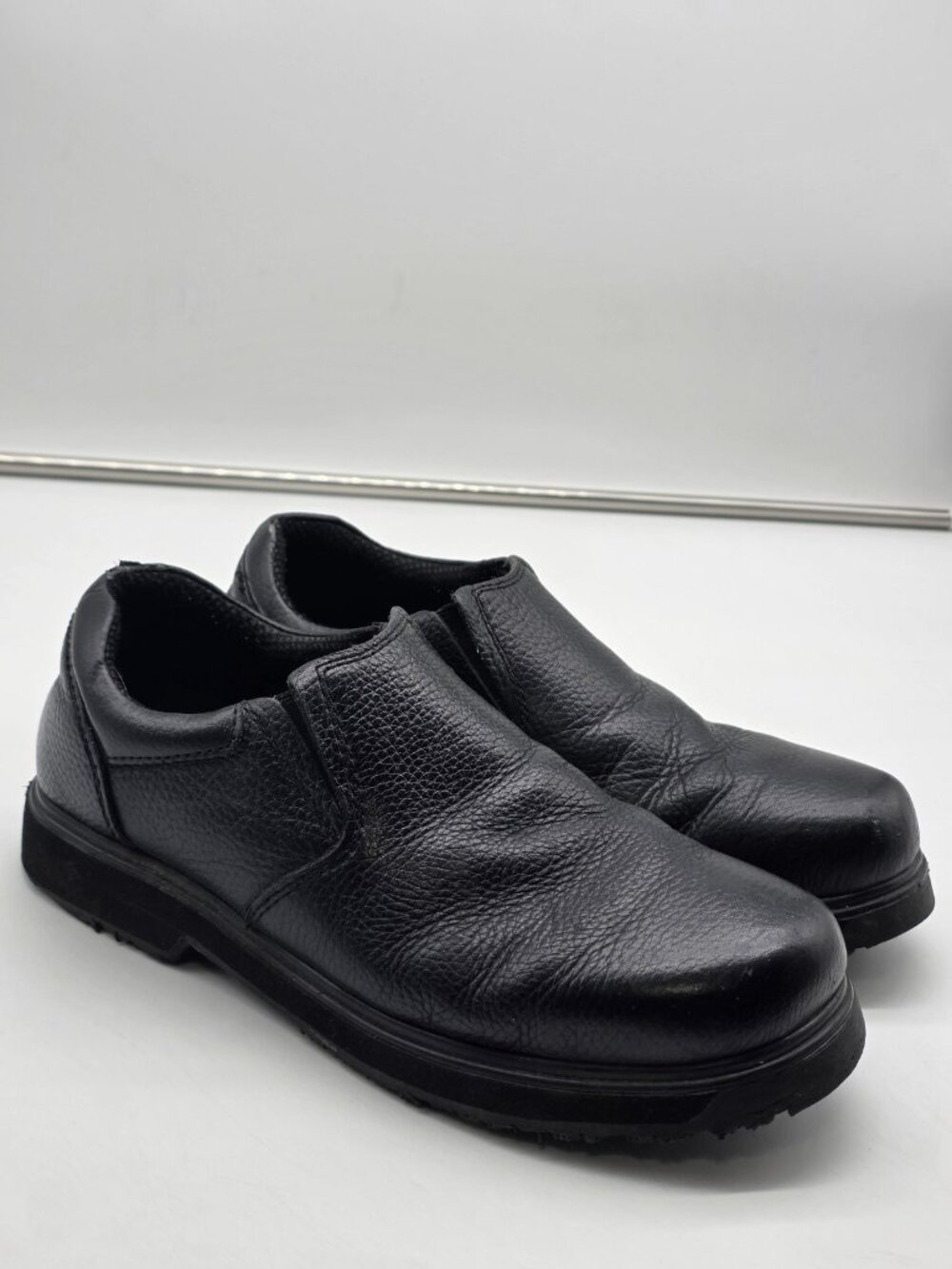 Dr. Scholl's Winder Shoes Mens Size 9 Black Leather Work Slip Resistant Damaged